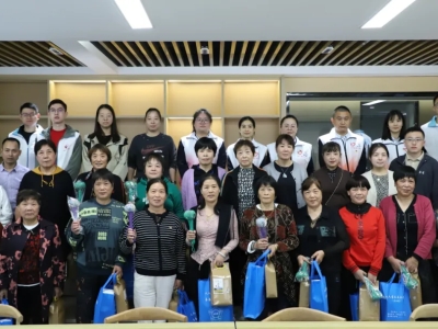 临安天竹园开展重阳活动：玲珑山社区慰问老人