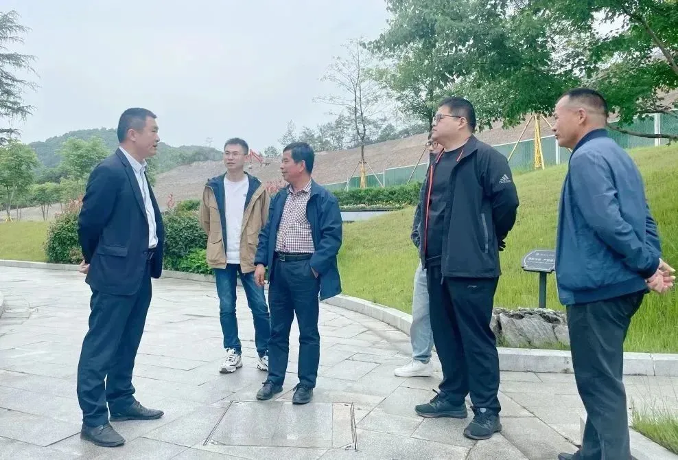 杭州第三公墓考察团到访天竹园公墓，开展交流活动