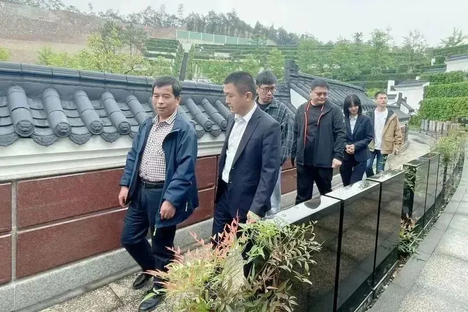 杭州第三公墓考察团到访天竹园公墓，开展交流活动